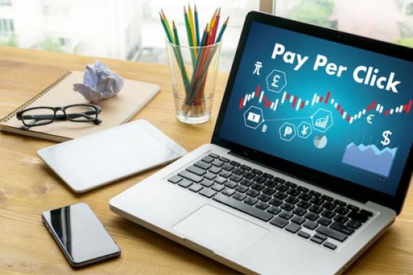 PPC là gì? Phân biệt PPC và CPC